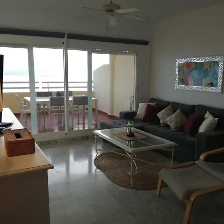 Holidays2benalmadena Torrequebrada Sea View Front With Pool Parking & Terraces Lägenhet Benalmádena