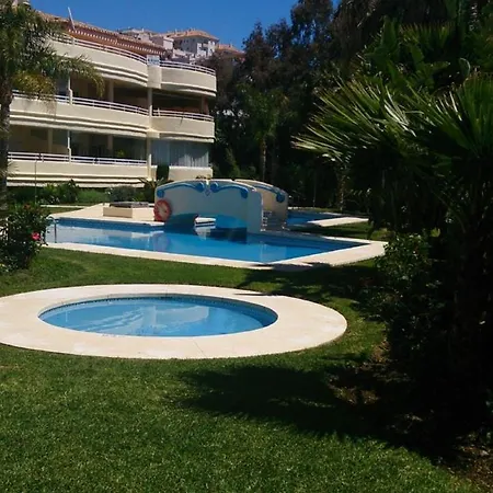 Holidays2benalmadena Torrequebrada Sea View Front With Pool Parking & Terraces